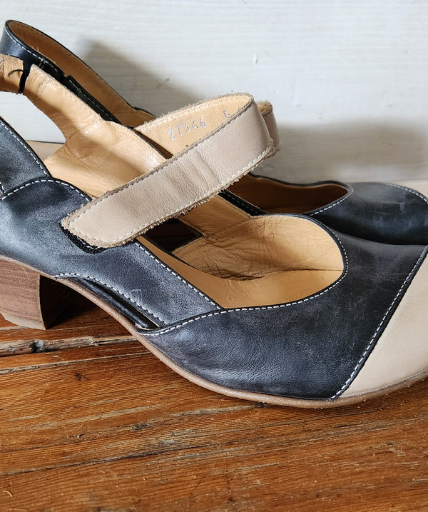 Round Toe Fidji Slingback Heels. Size 38.5.