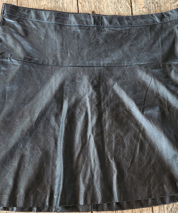 Pleather A-Line Mini Skirt. Reitman's. Size 16.