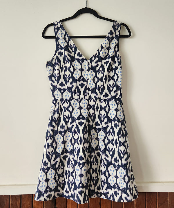 Sleeveless Blue and White GAP Dress. Size 2.