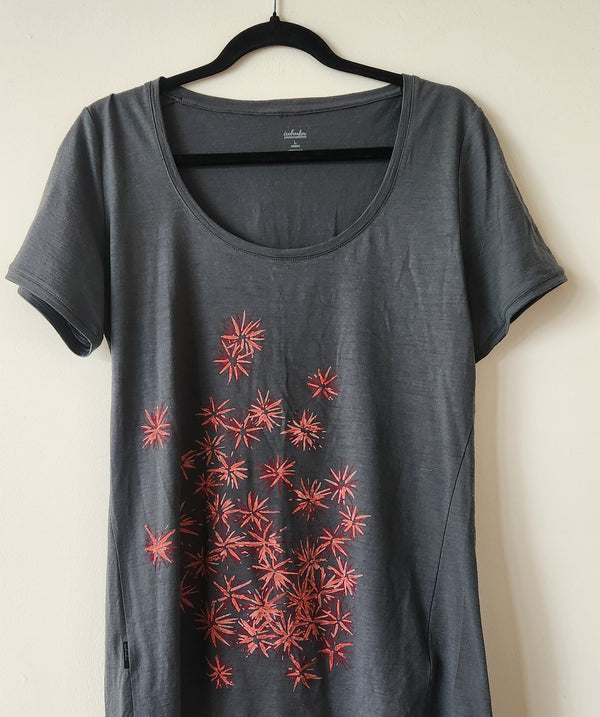 Merino Wool Icebreaker T-Shirt. Size Large.