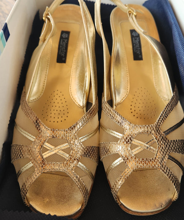 Vintage Menstor Peep Toe Kitten Heels. Size 37.5.