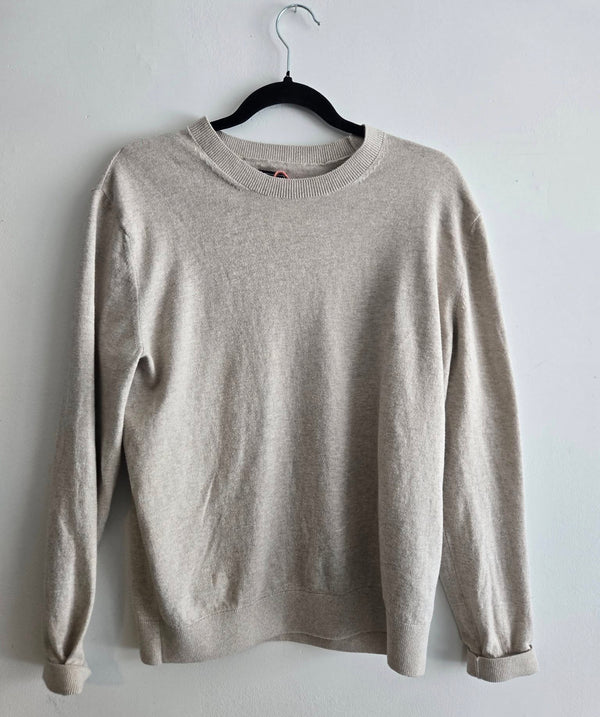 GAP Crew neck