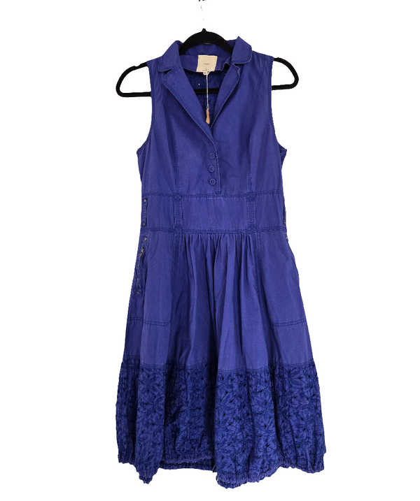 Sleeveless Dress With Shirt Collar and Eyelet Cotton Paneling. Size M.