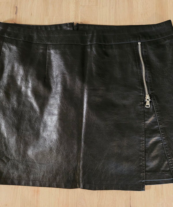 Vinyl A-Line Miniskirt. Size XXL.