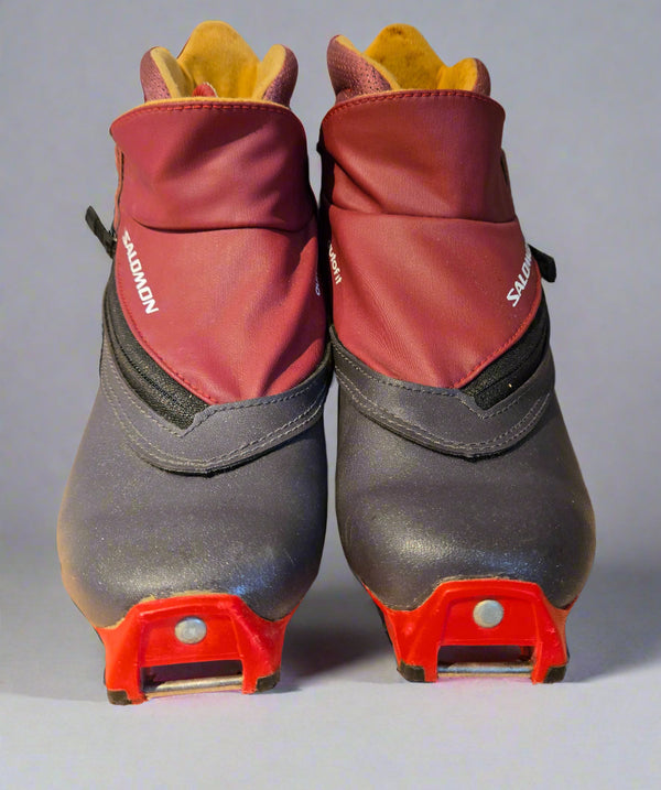 Salomon Vitane Women's Cross Country Ski Boots. Size 8.