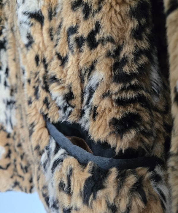 Jones New York Faux Fur Leopard Jacket. Medium.
